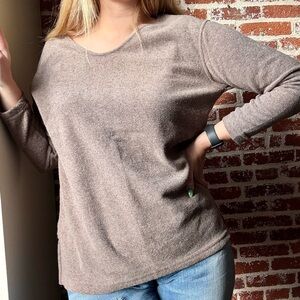 Vintage brown elevated basic long sleeve top